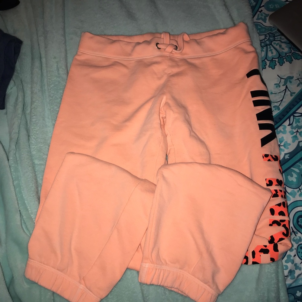 VS PINK SWEATPANTS